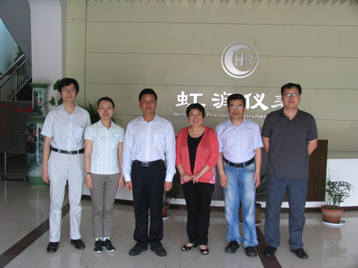 上海理工大學(xué)領(lǐng)導(dǎo)、教授一行考察虹潤(rùn)公司